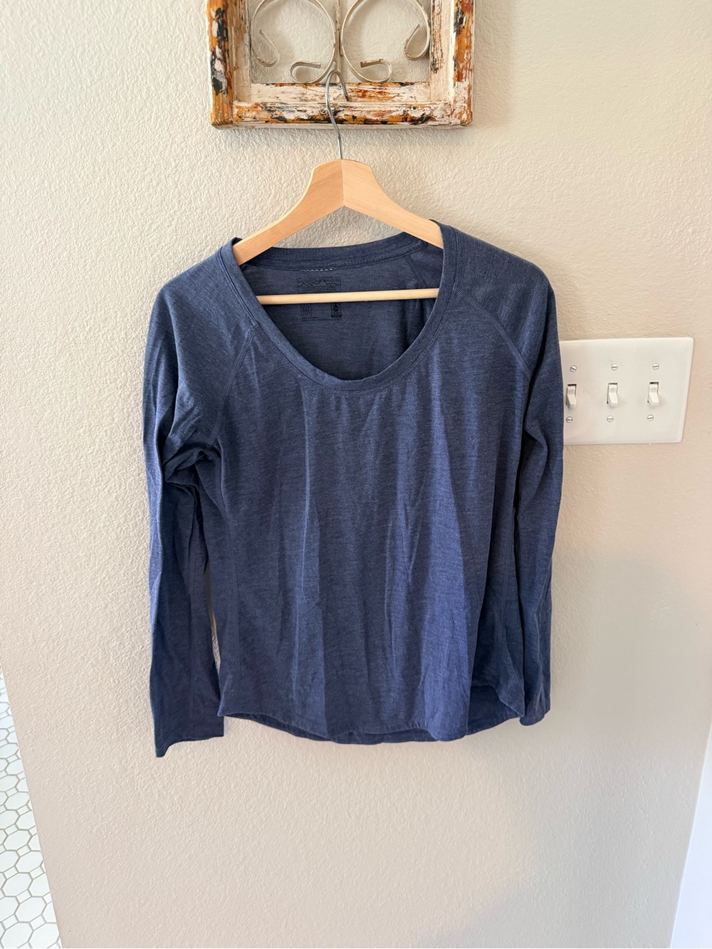 Patagonia Women's Navy Scoop Neck Long Sleeve Tee